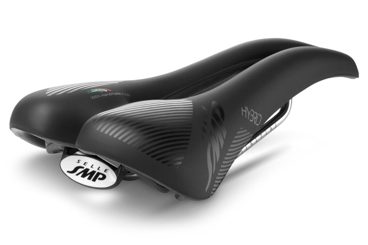 Hybrid Black Saddle